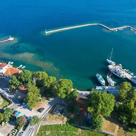 Artio Maisonette Apartment *